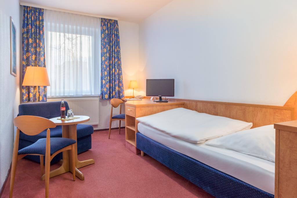 CVJM Hotel am Wollmarkt Braunschweig Rum bild