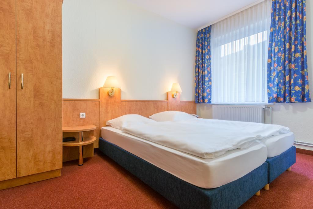 CVJM Hotel am Wollmarkt Braunschweig Rum bild